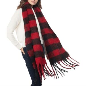 Steve Madden Buffalo Red‎ and Black Checkered Fringe Super Soft Scarf